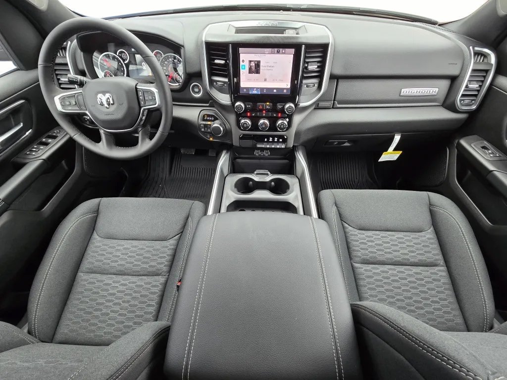 New 2026 RAM 1500 Big Horn AWD/4WD image 9