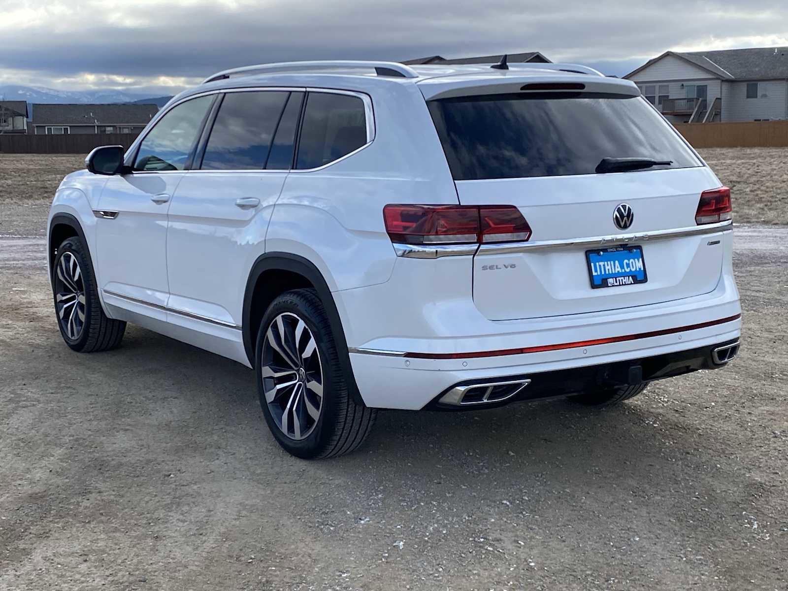 Used 2023 Volkswagen Atlas SEL Premium image 11