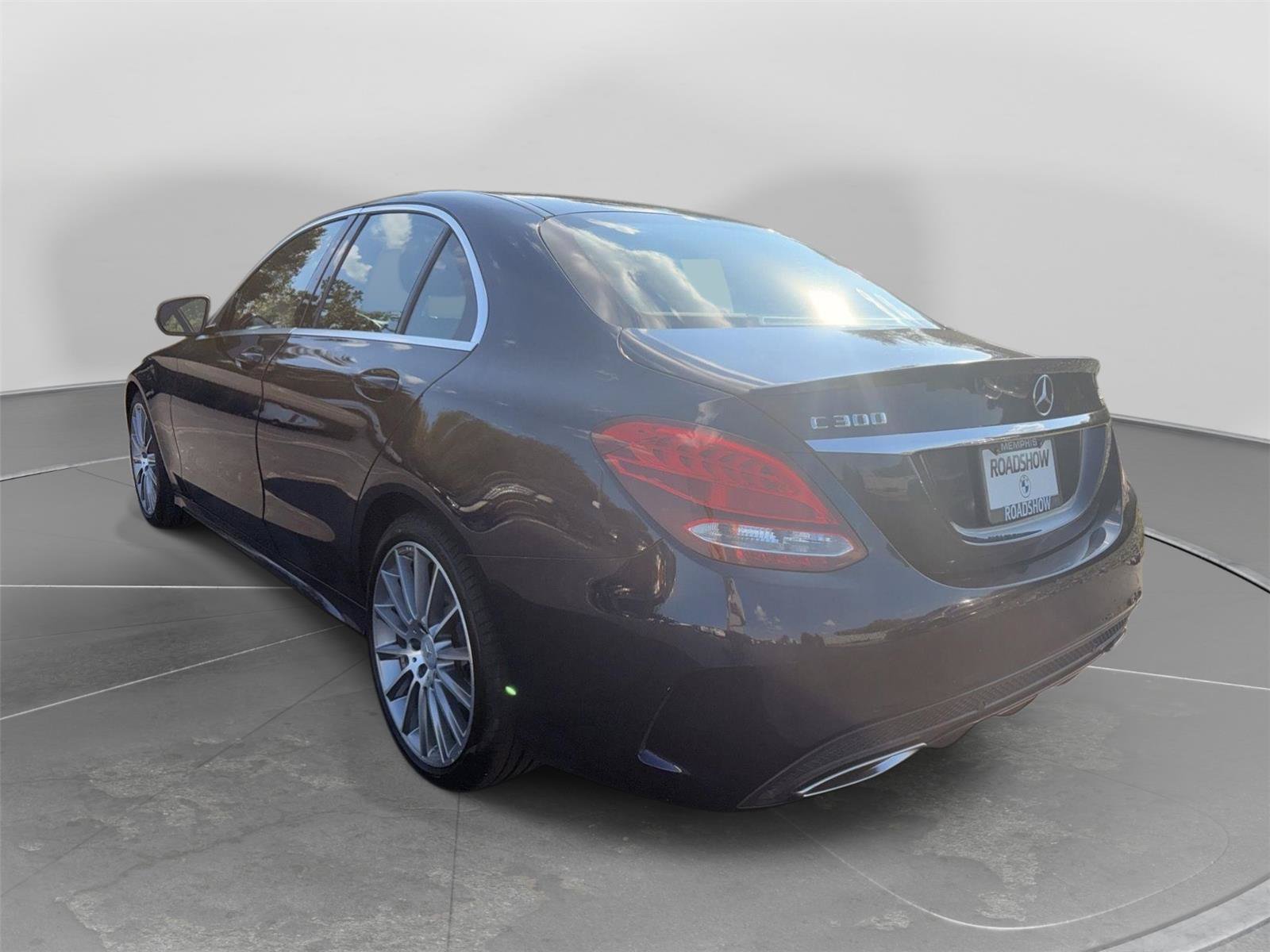 Used 2015 Mercedes-Benz C 300 Sedan image 3
