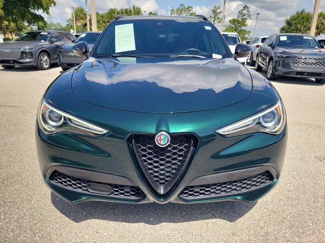 Used 2021 Alfa Romeo Stelvio Ti Sport AWD/4WD image 3