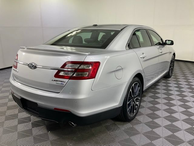 Used 2017 Ford Taurus Limited AWD/4WD image 6