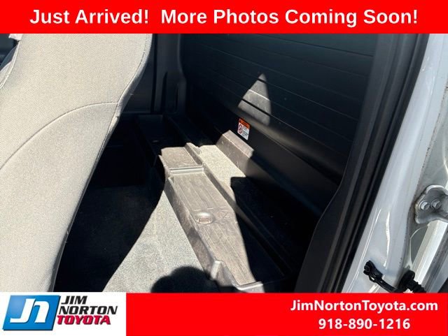Used 2018 Toyota Tacoma SR RWD image 10