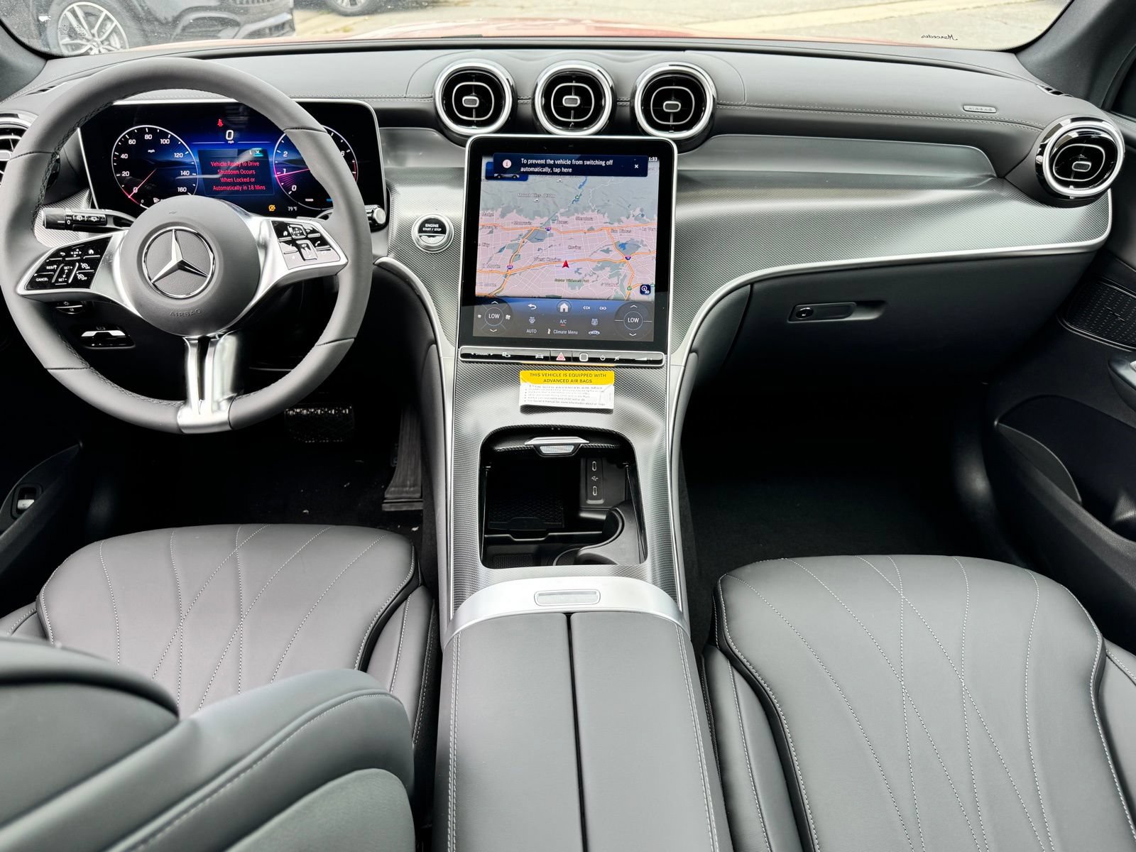 Used 2025 Mercedes-Benz GLC 300 4MATIC image 28