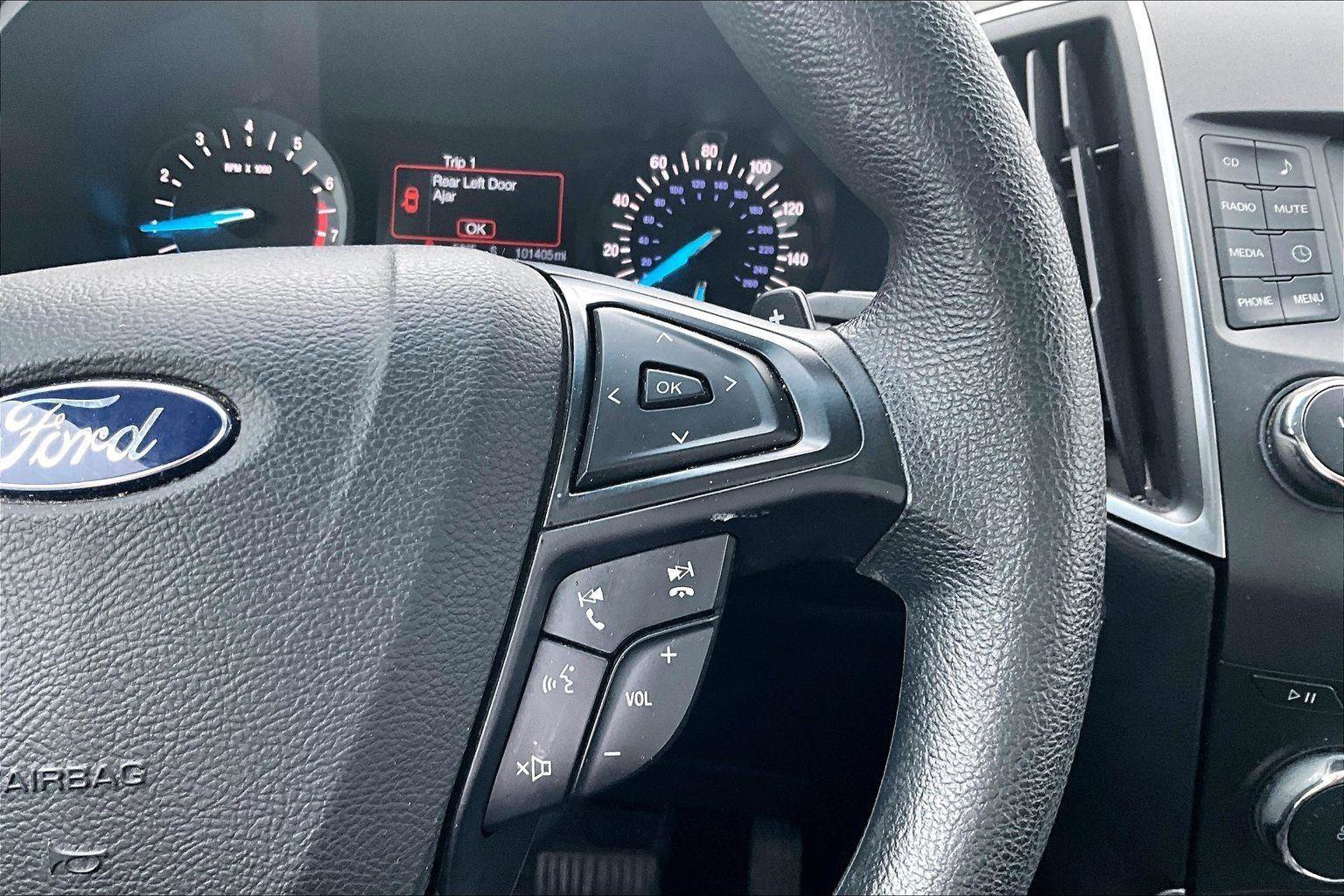 Used 2015 Ford Edge SE image 18