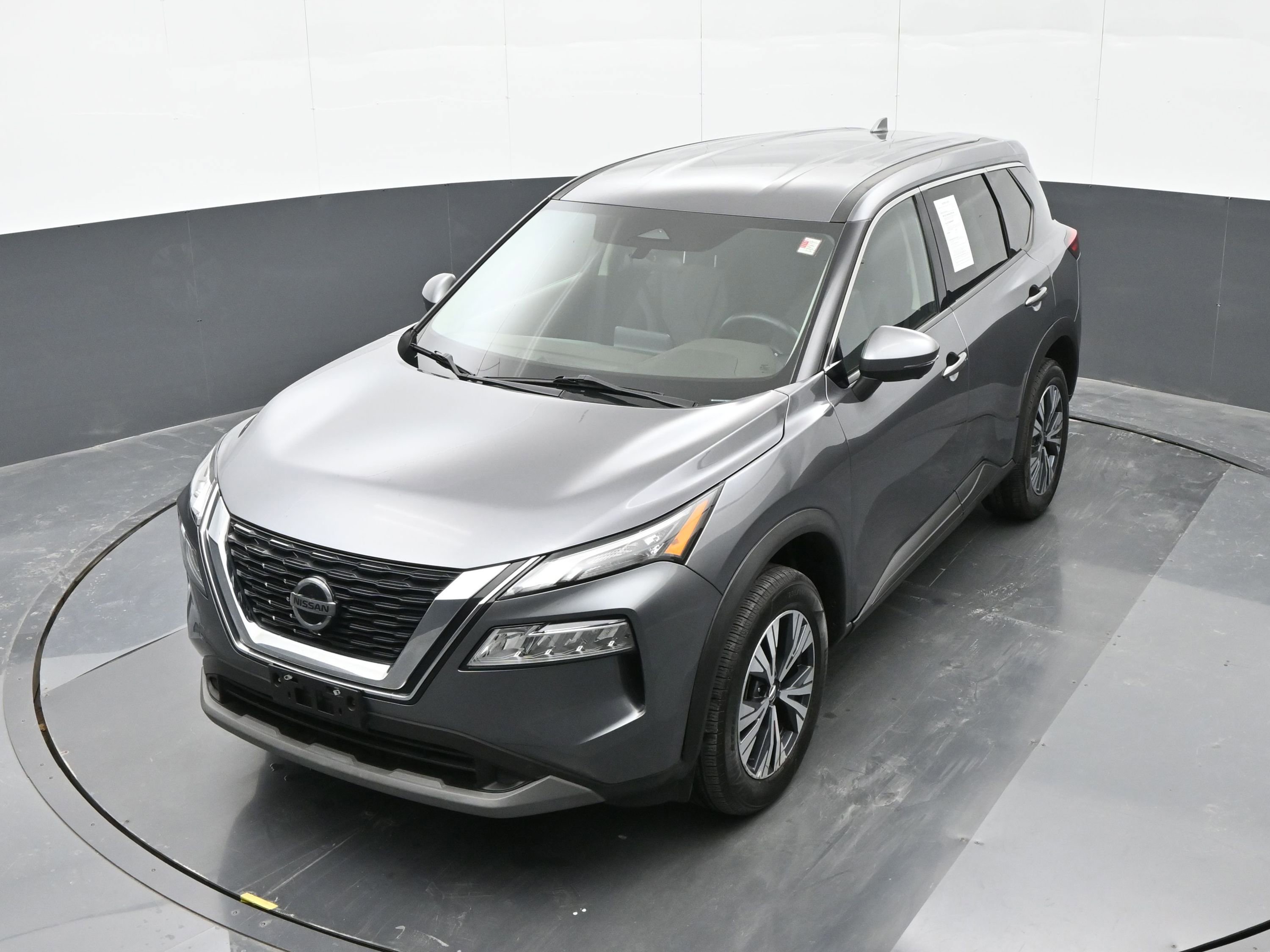 Used 2021 Nissan Rogue SV image 31