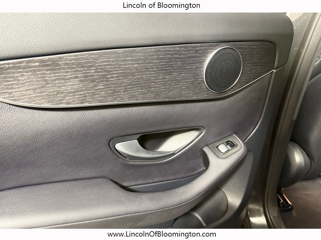 Used 2022 Mercedes-Benz GLC 300 GLC 300 image 42