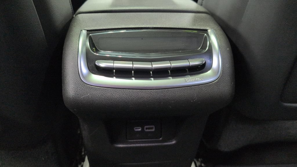 Used 2023 Cadillac XT6 Sport AWD/4WD image 21