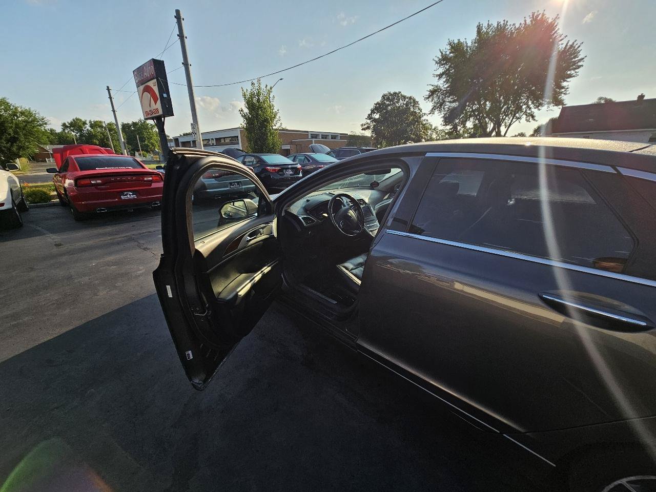 Used 2016 Lincoln MKZ Hybrid w/ Equipment Group 600A Reserve FWD image 18