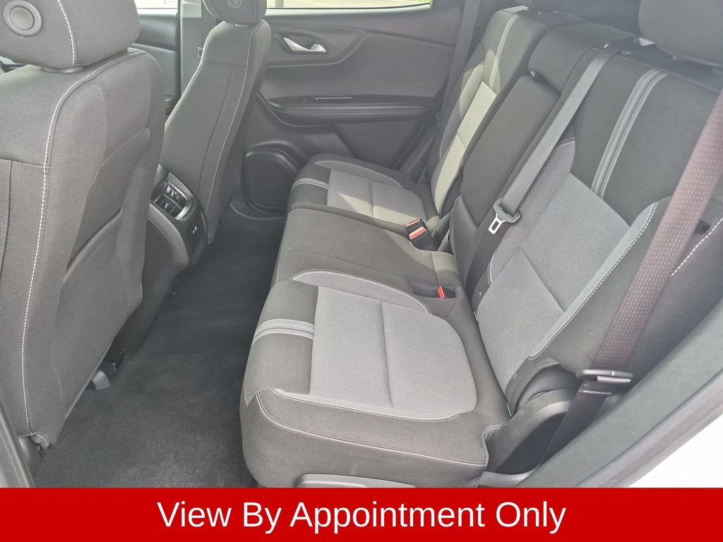 Used 2025 Chevrolet Blazer LT FWD image 27