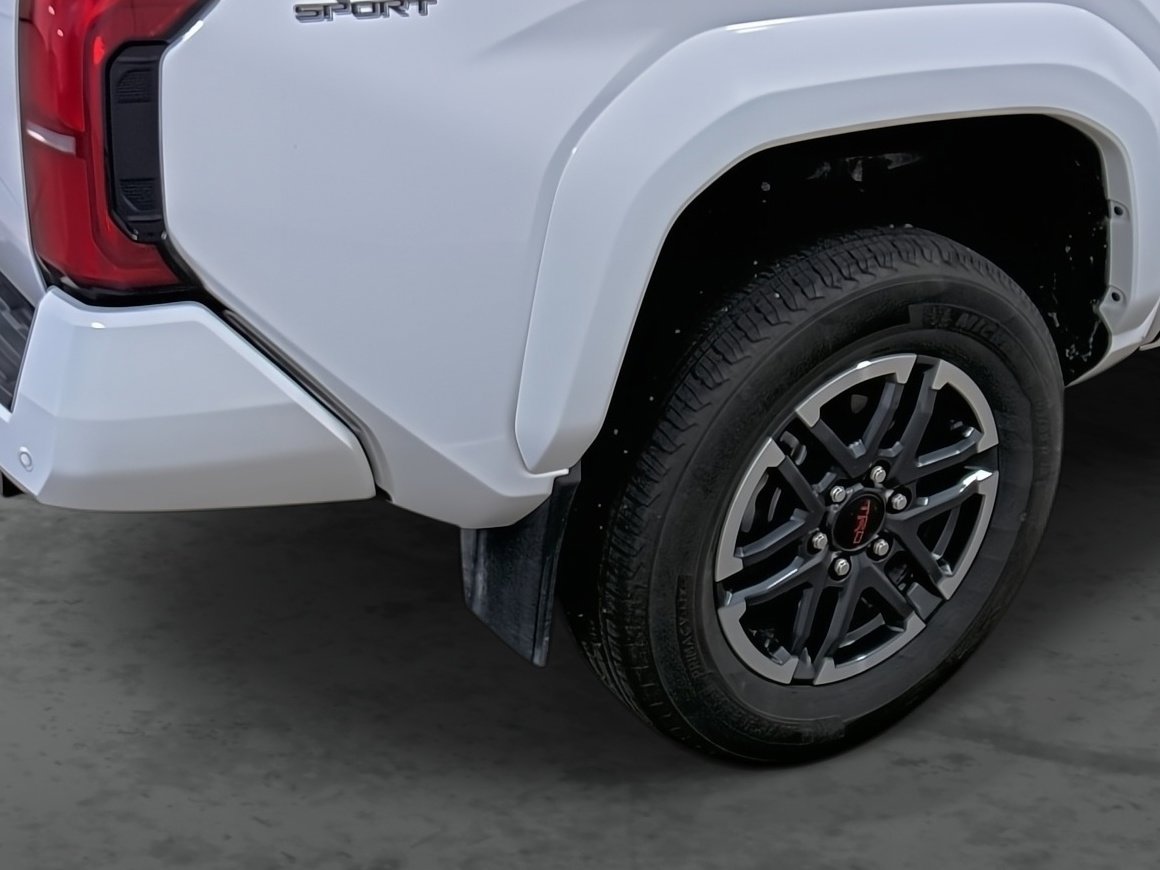 Used 2024 Toyota Tacoma TRD Sport w/ TRD Sport Upgrade Package image 12