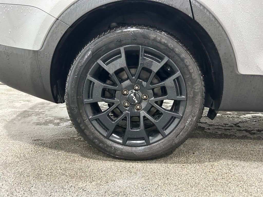 Used 2022 Kia Telluride EX w/ EX Premium Package image 10