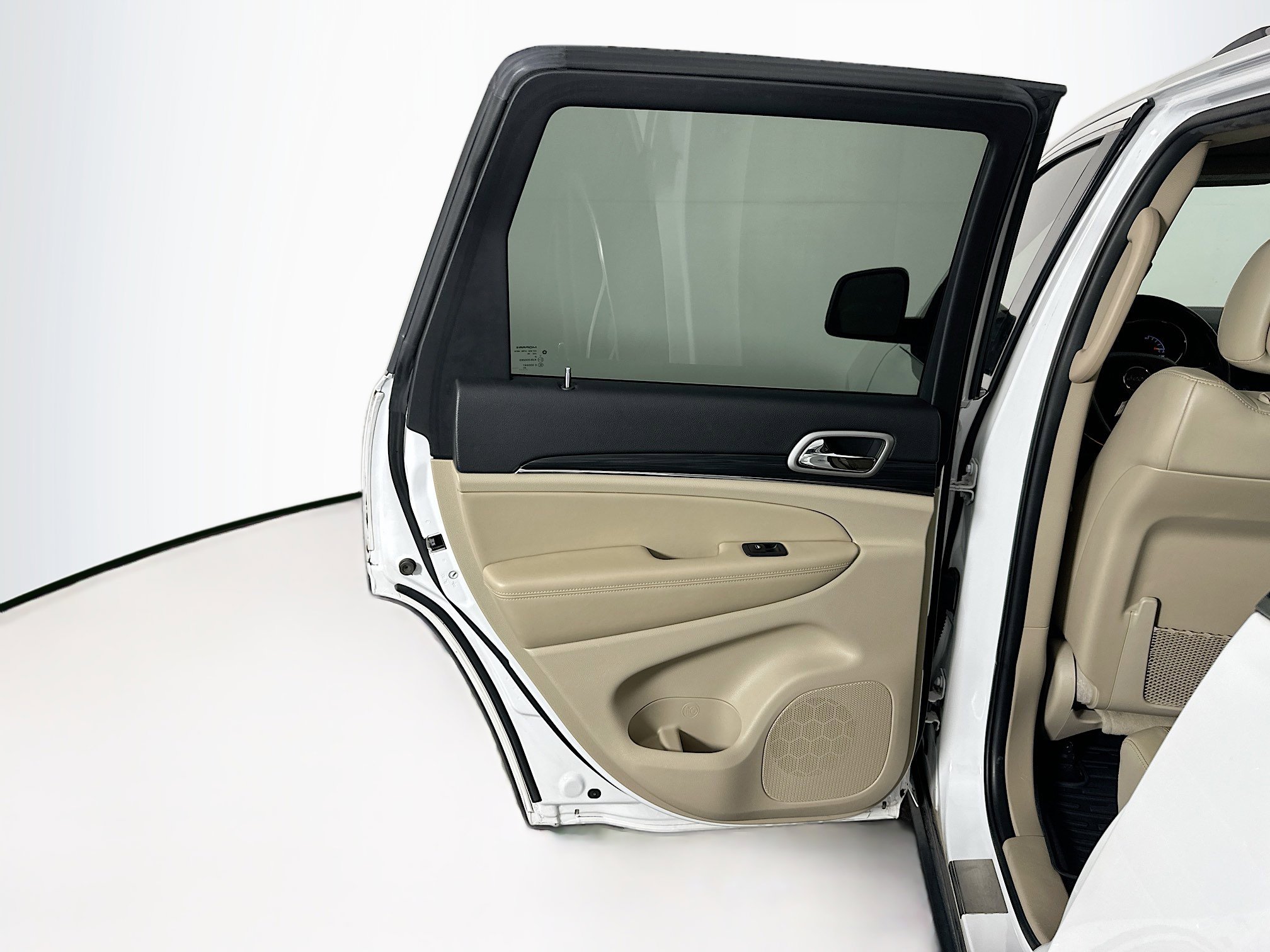 Used 2020 Jeep Grand Cherokee Limited w/ Premium Lighting Group image 27