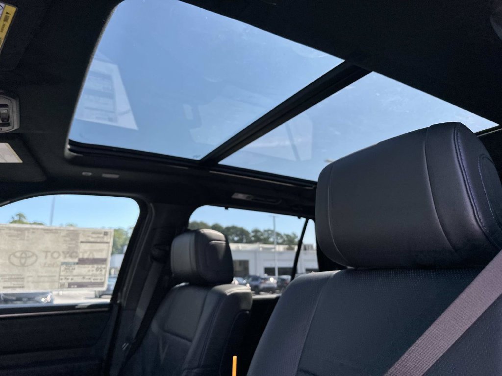 New 2026 Toyota Sequoia Platinum AWD/4WD image 28