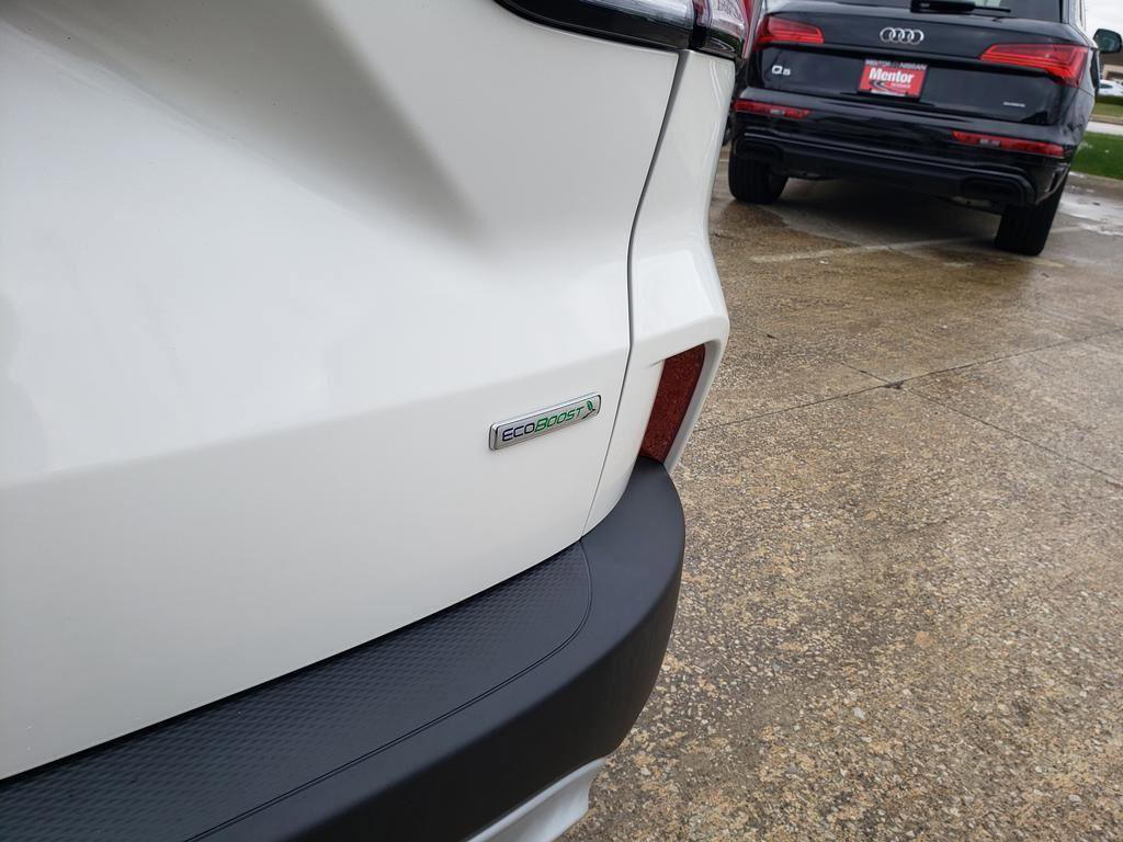 Used 2020 Ford Escape SE image 13