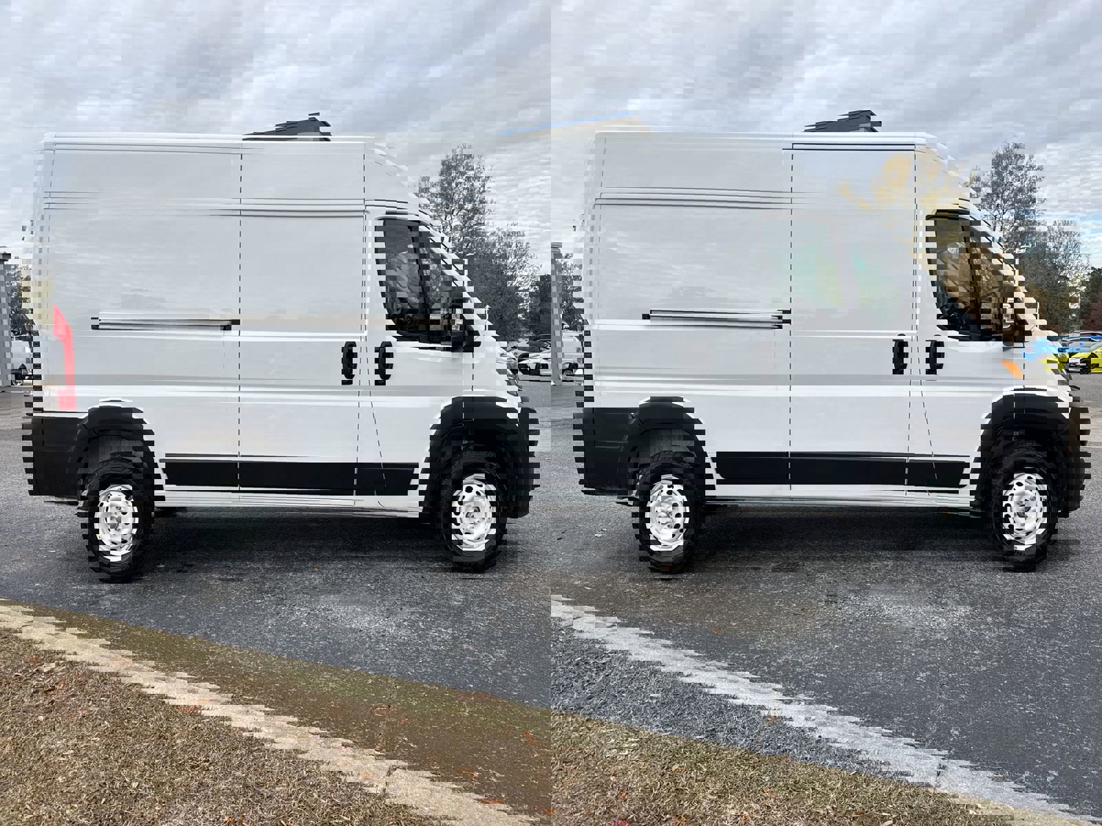 Used 2025 RAM ProMaster 2500 w/ Storage Group image 11