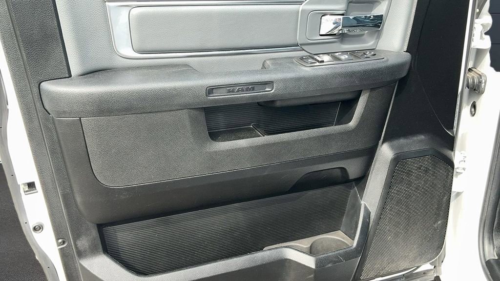 Used 2022 RAM 1500 Classic SLT image 13