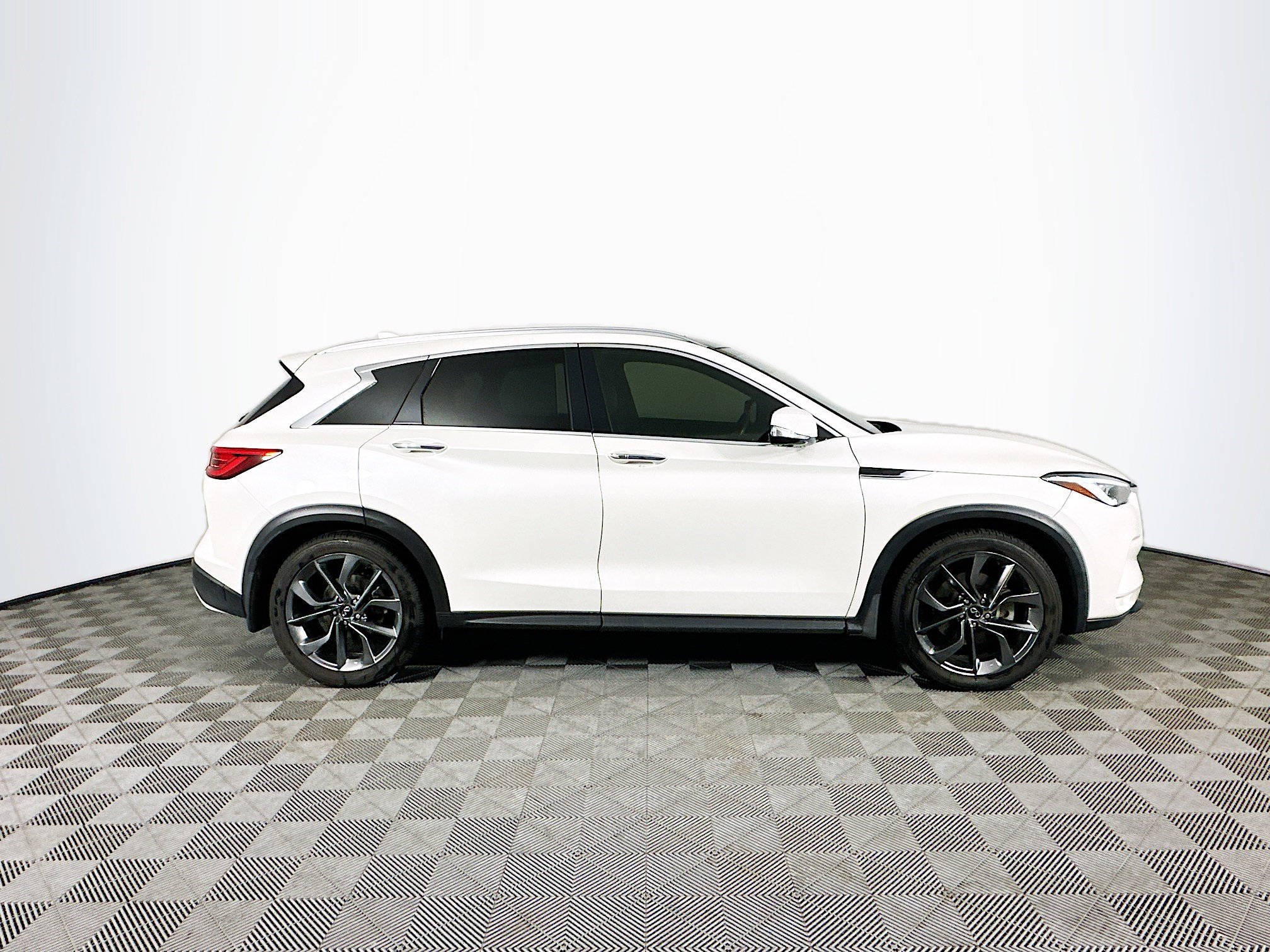 Used 2022 INFINITI QX50 Autograph image 8
