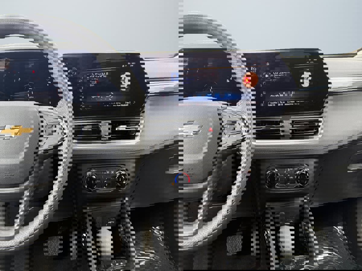 Used 2024 Chevrolet TrailBlazer LS w/ LS Convenience Package image 9