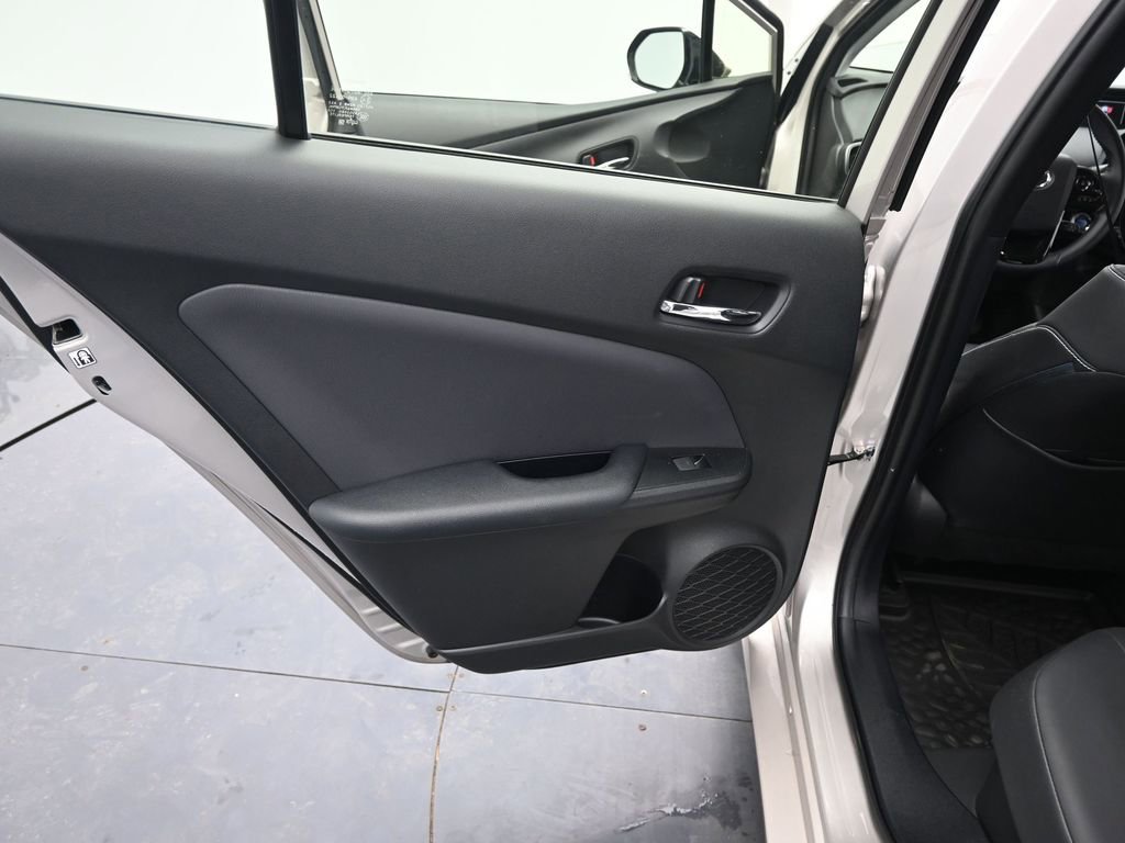 Used 2020 Toyota Prius Prime XLE image 16