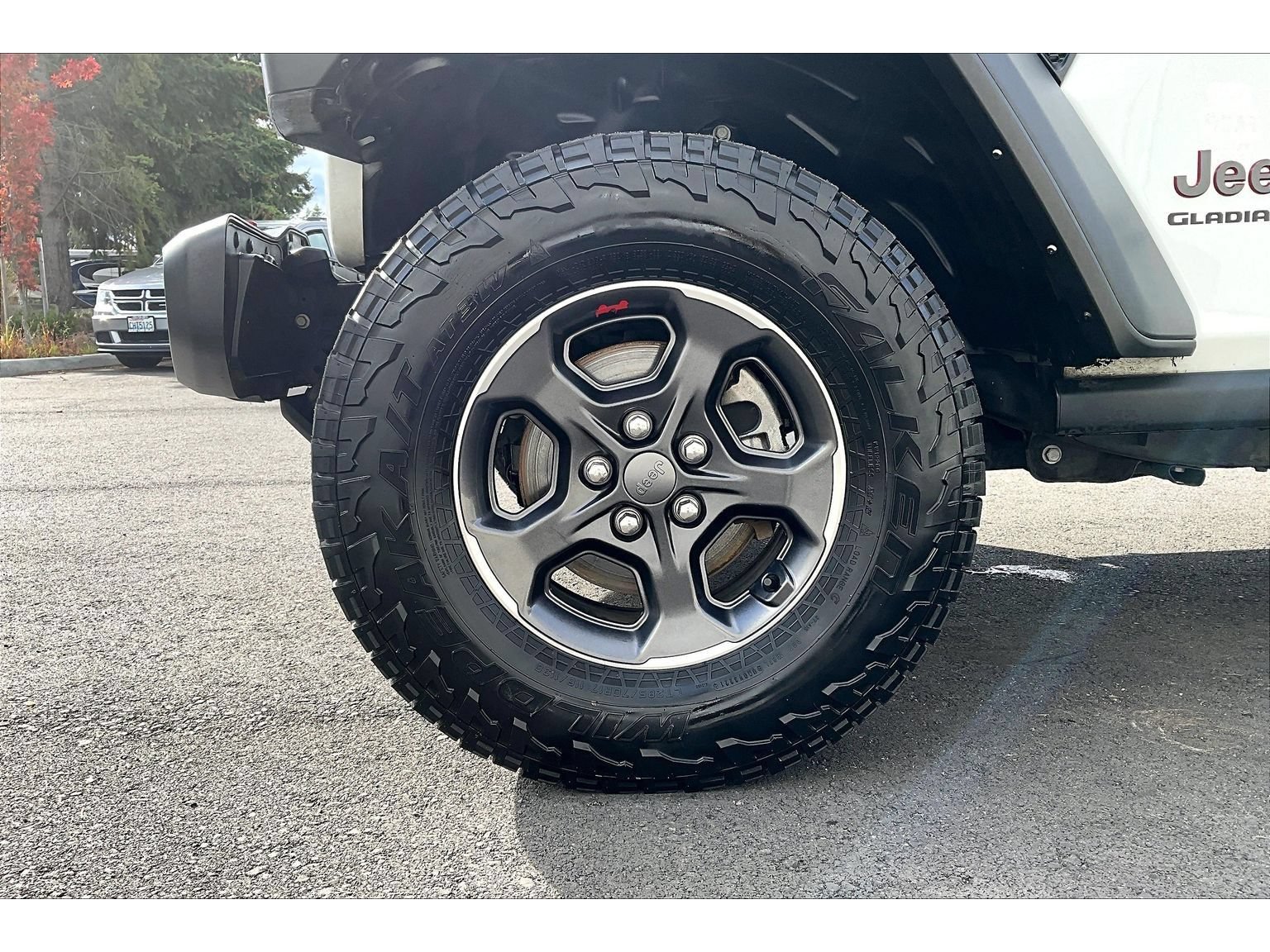 Used 2022 Jeep Gladiator Rubicon w/ Cold Weather Group AWD/4WD image 9