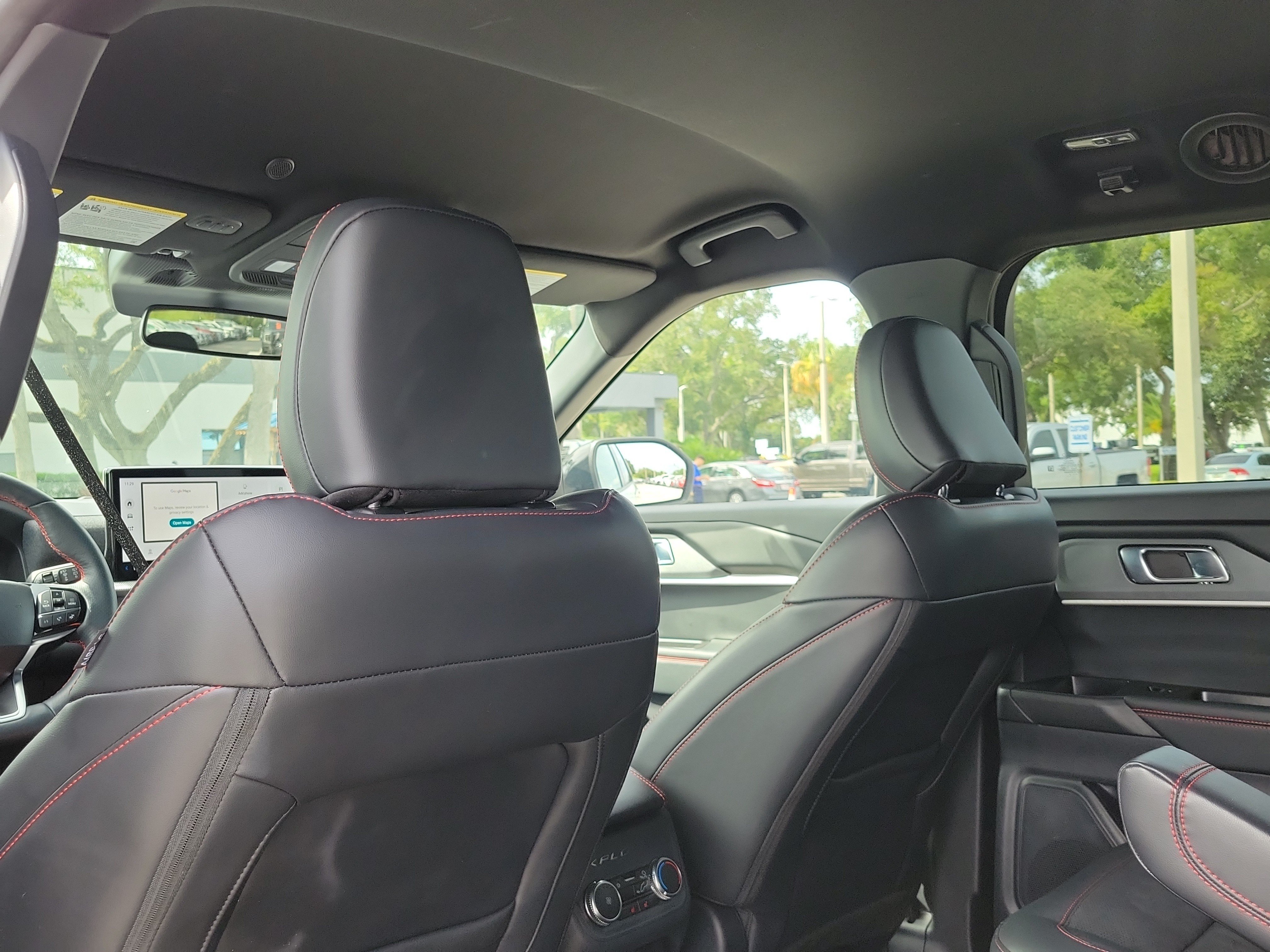 Certified 2025 Ford Explorer ST AWD/4WD image 15
