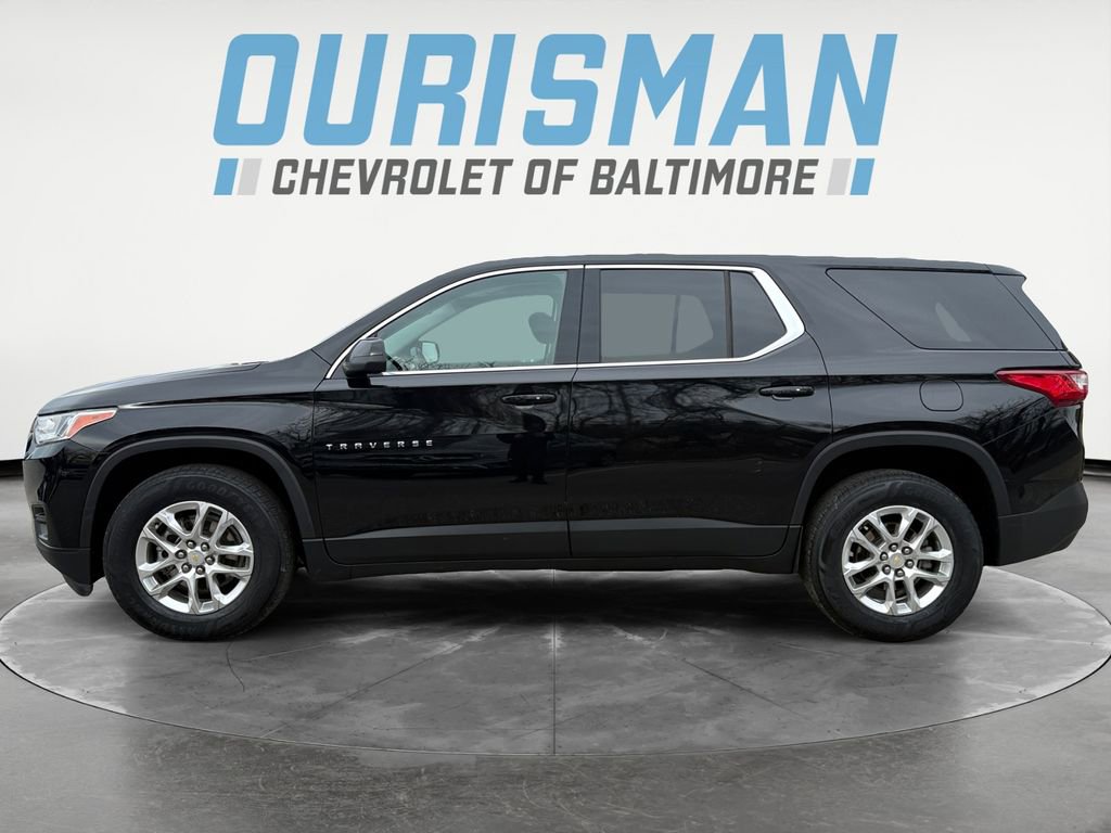 Used 2021 Chevrolet Traverse LS image 3