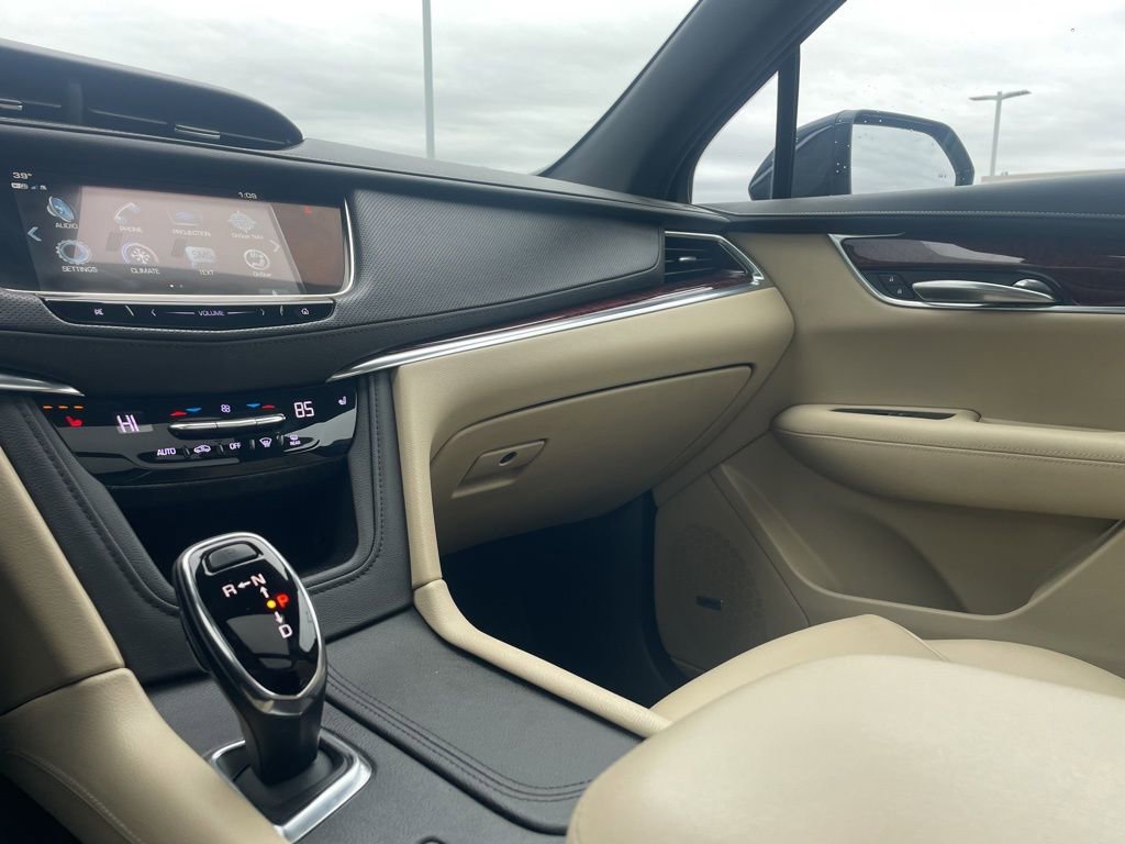 Used 2019 Cadillac XT5 Luxury image 35