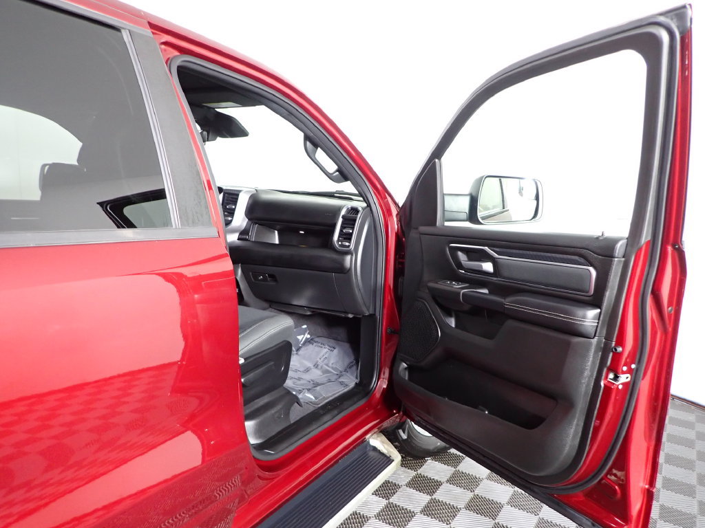 Used 2025 RAM 1500 Big Horn AWD/4WD image 37