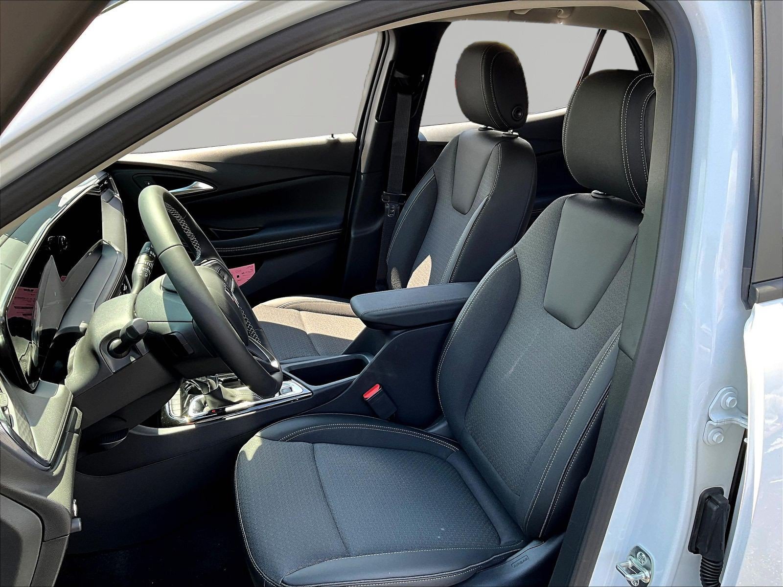New 2026 Buick Encore GX Preferred w/ Comfort Package AWD/4WD image 17