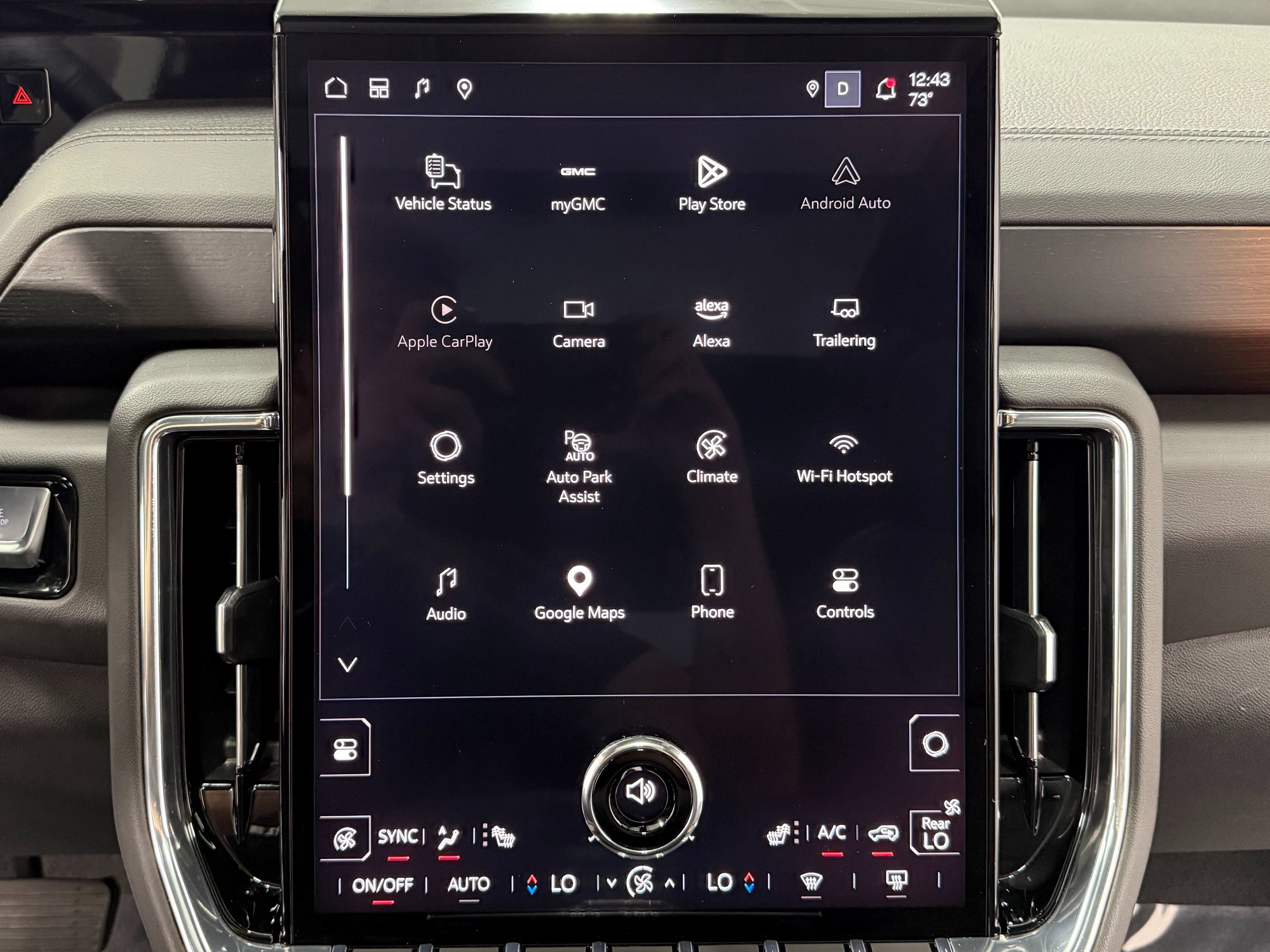 Used 2025 GMC Yukon Denali w/ Sun & Power Step Package AWD/4WD image 26
