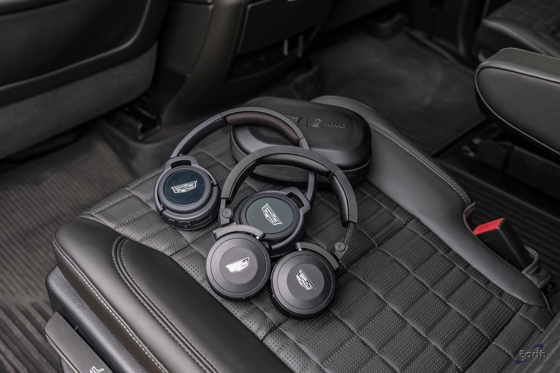 Used 2025 Cadillac Escalade V w/ LPO, Floor Liner Package AWD/4WD image 86