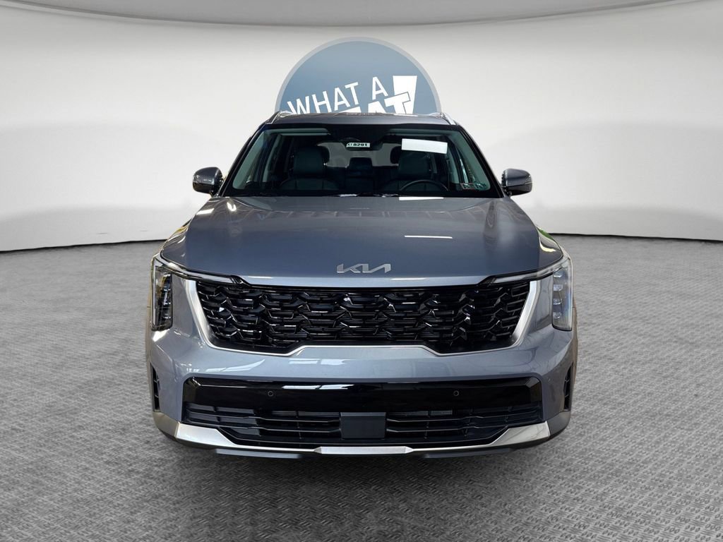 Certified 2025 Kia Sorento S image 9