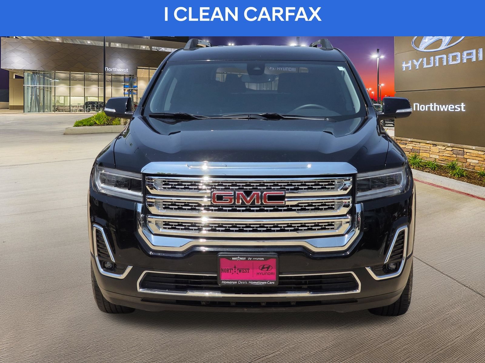 Used 2023 GMC Acadia SLT w/ LPO, Floor Liner Package FWD image 5