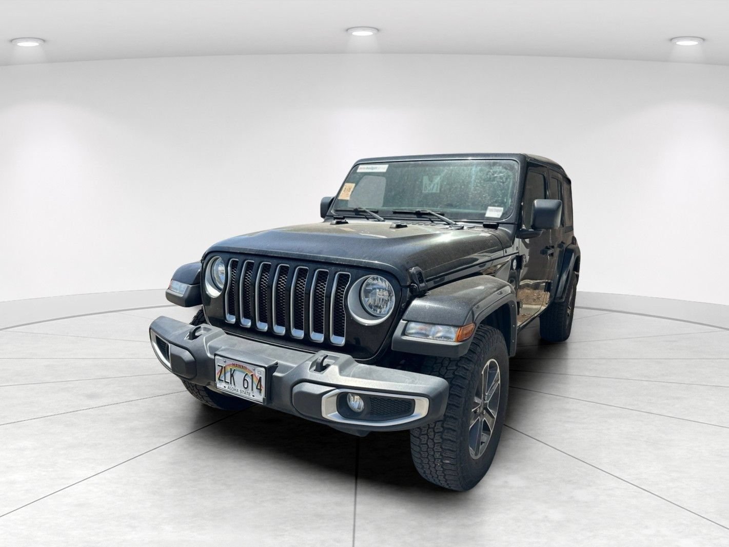 Used 2023 Jeep Wrangler Unlimited Sahara w/ Cold Weather Group AWD/4WD image 2
