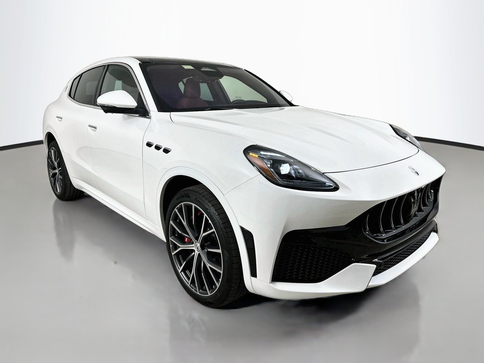 New 2027 Maserati Grecale AWD/4WD image 3