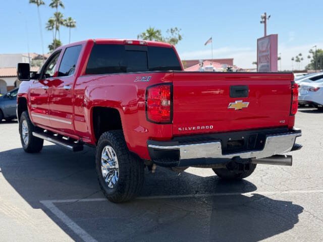 Used 2016 Chevrolet Silverado 2500 LTZ w/ Duramax Plus Package AWD/4WD image 5