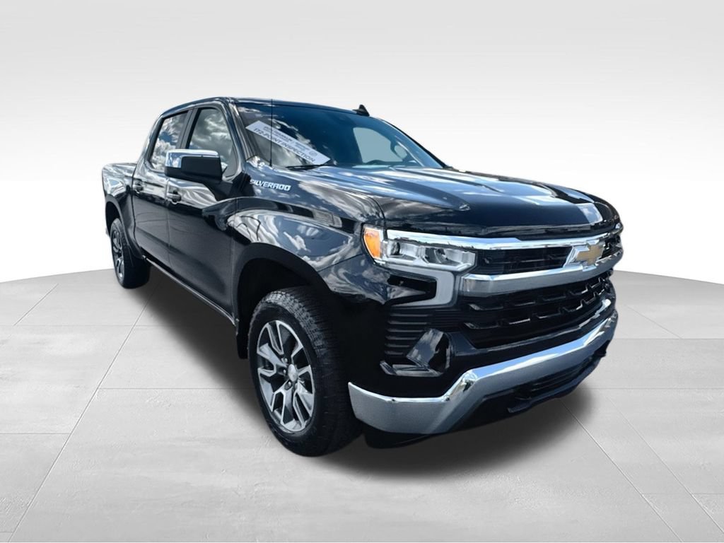 Used 2023 Chevrolet Silverado 1500 LT AWD/4WD image 2