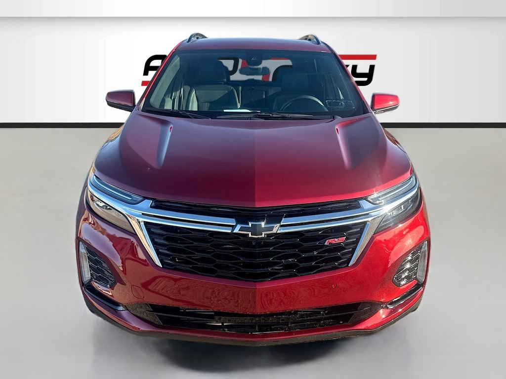 Used 2024 Chevrolet Equinox RS w/ LPO, Floor Liner Package image 2