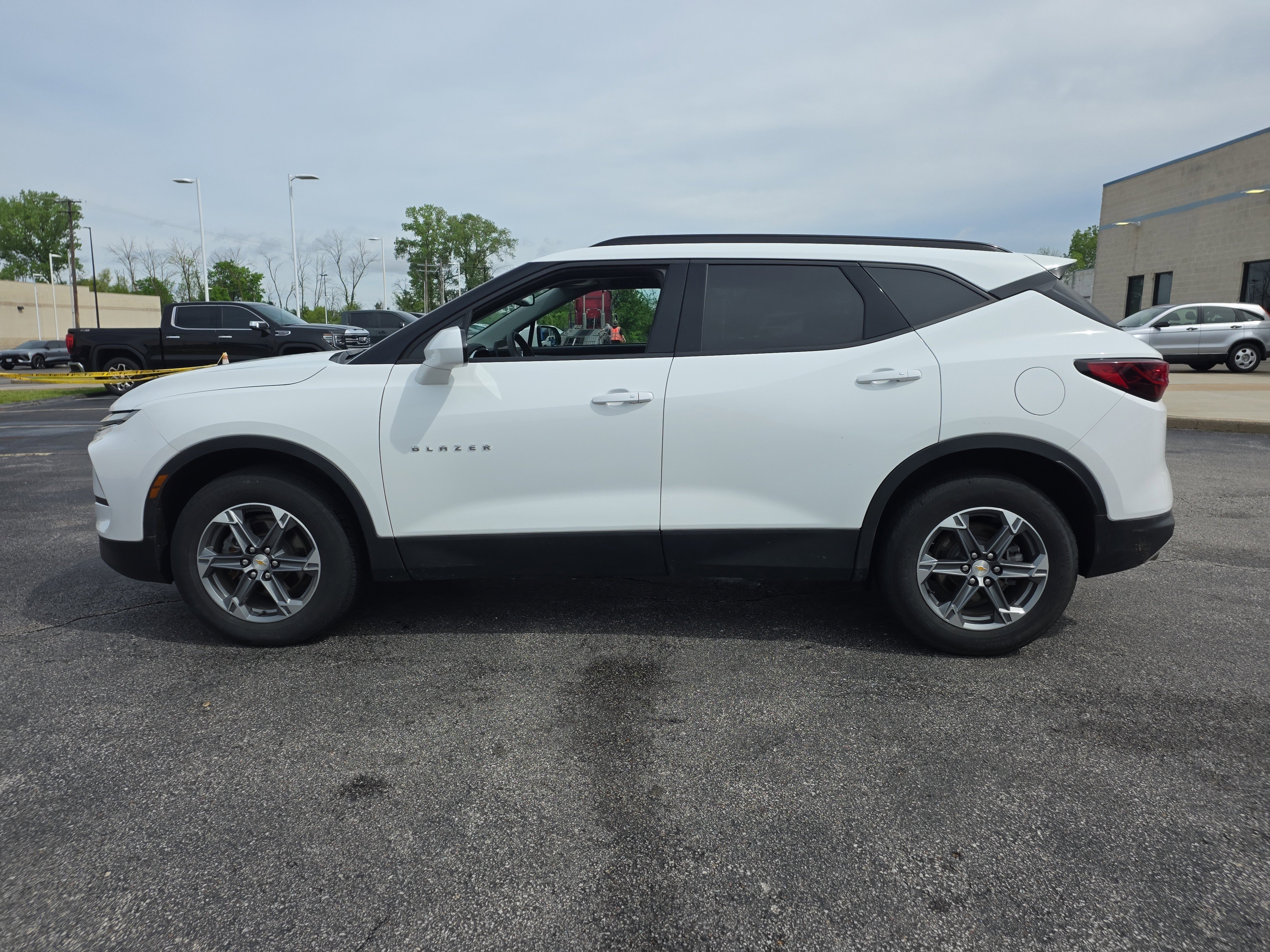 Used 2024 Chevrolet Blazer LT w/ Convenience Package FWD image 6