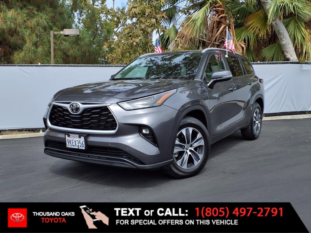 Used 2024 Toyota Highlander LE