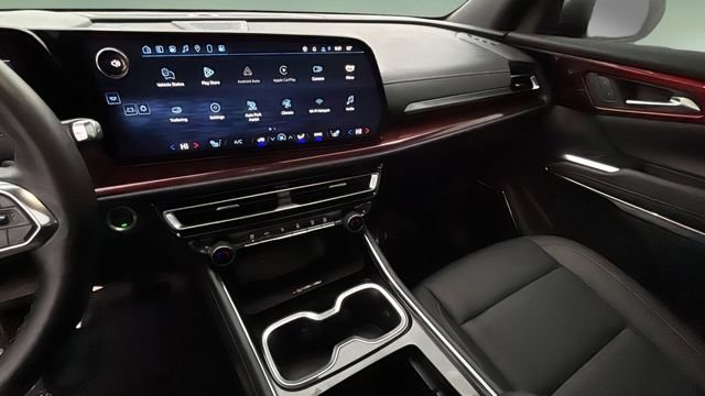 Used 2025 Chevrolet Traverse Z71 w/ Enhanced Driving Package image 25