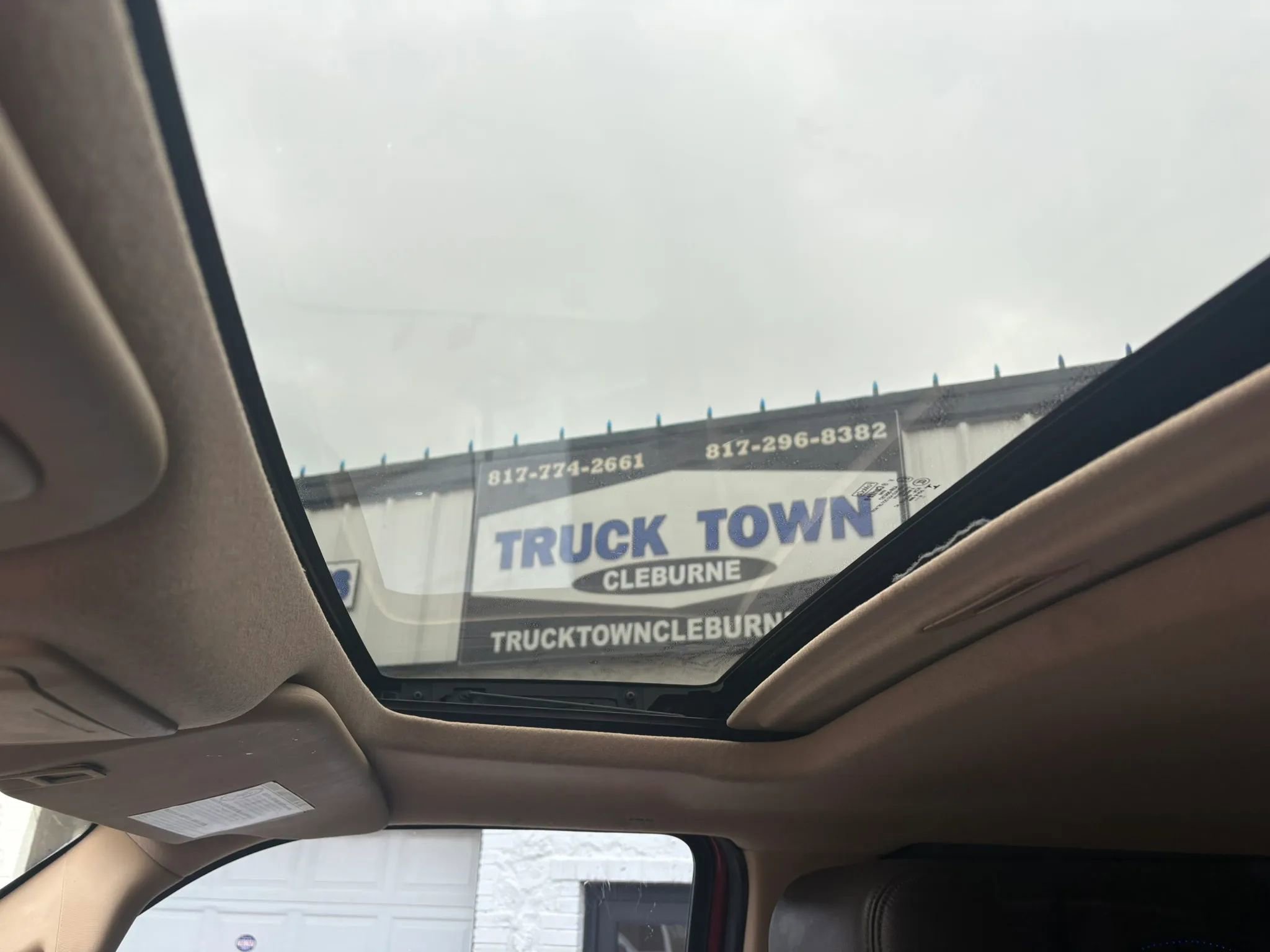 Used 2016 Ford F250 King Ranch w/ FX4 Off-Road Package AWD/4WD image 26