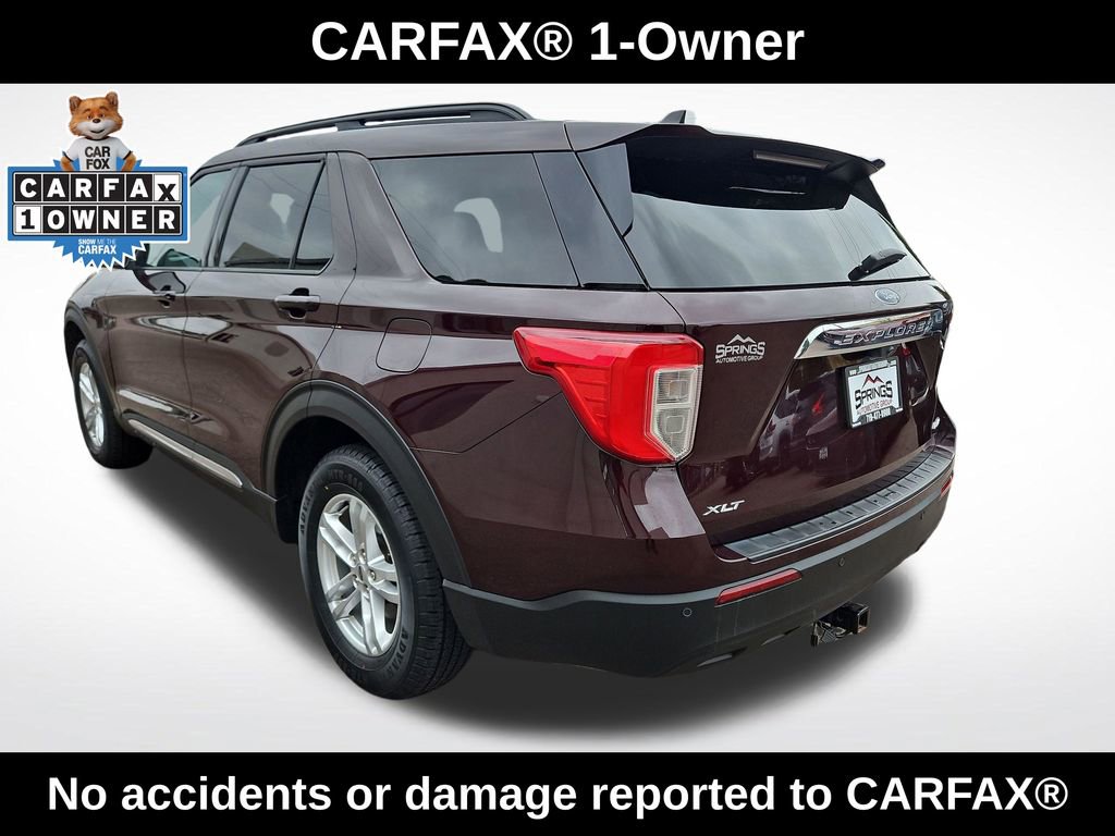 Used 2023 Ford Explorer XLT AWD/4WD image 3