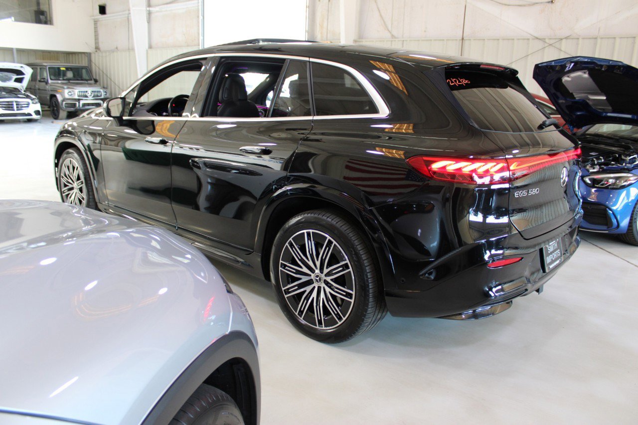 Used 2023 Mercedes-Benz EQS 580 4MATIC SUV image 45