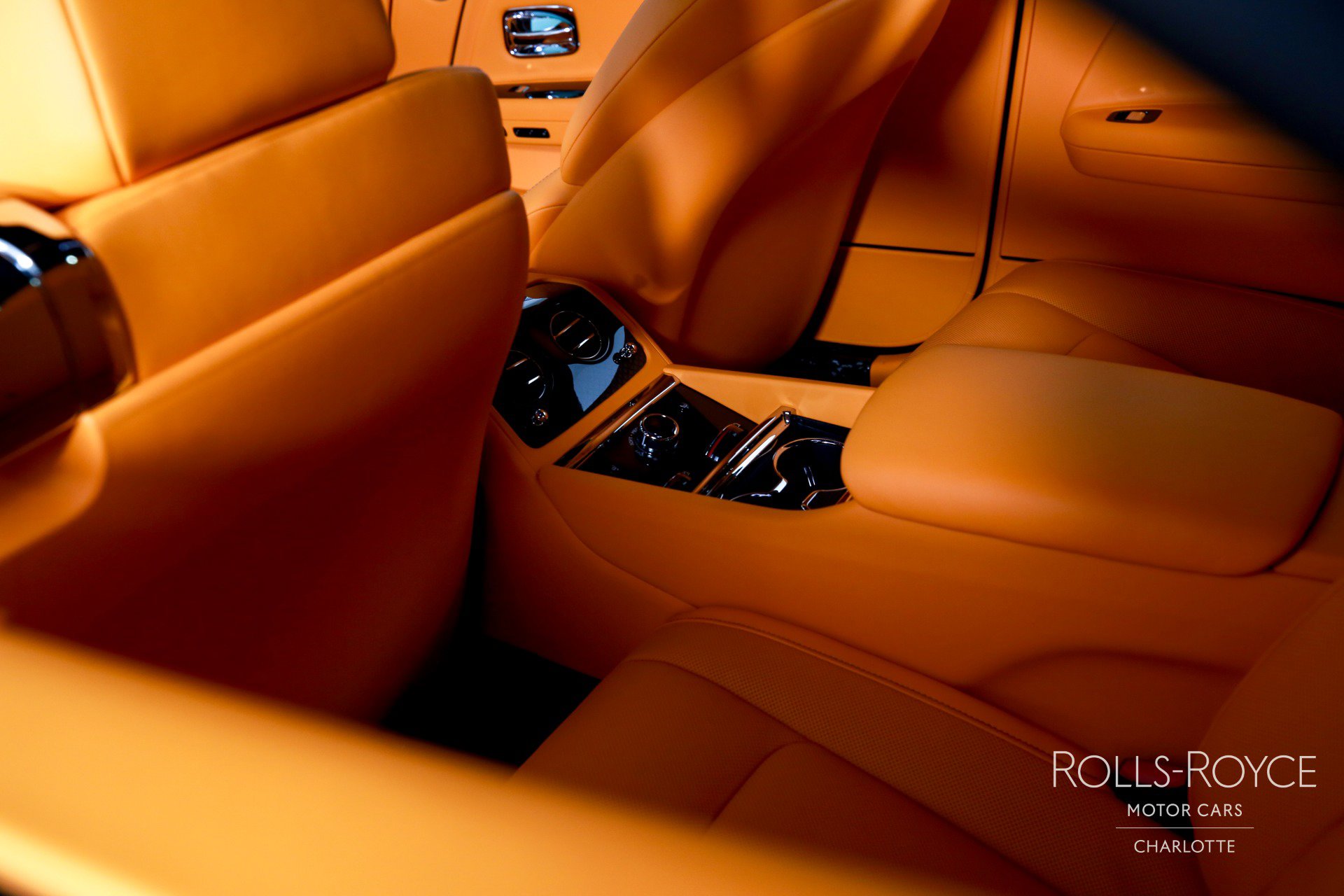 Used 2025 Rolls-Royce Spectre Black Badge w/ Spectre Enhancement Package image 19