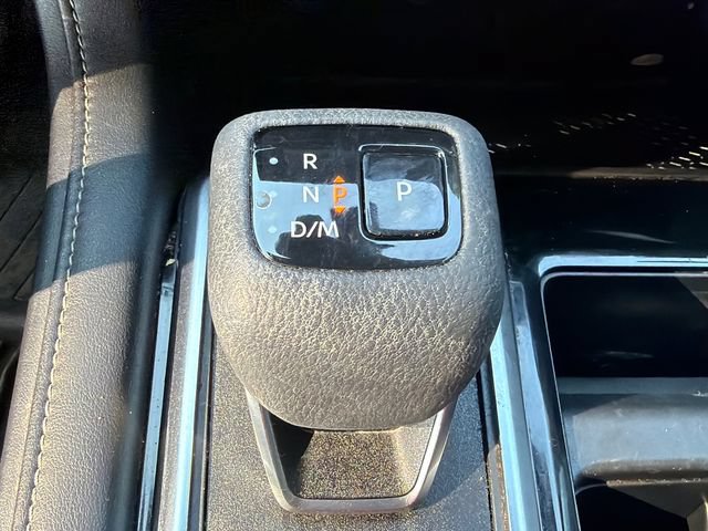 Used 2023 Nissan Pathfinder SL w/ Black Appearance Package FWD image 32