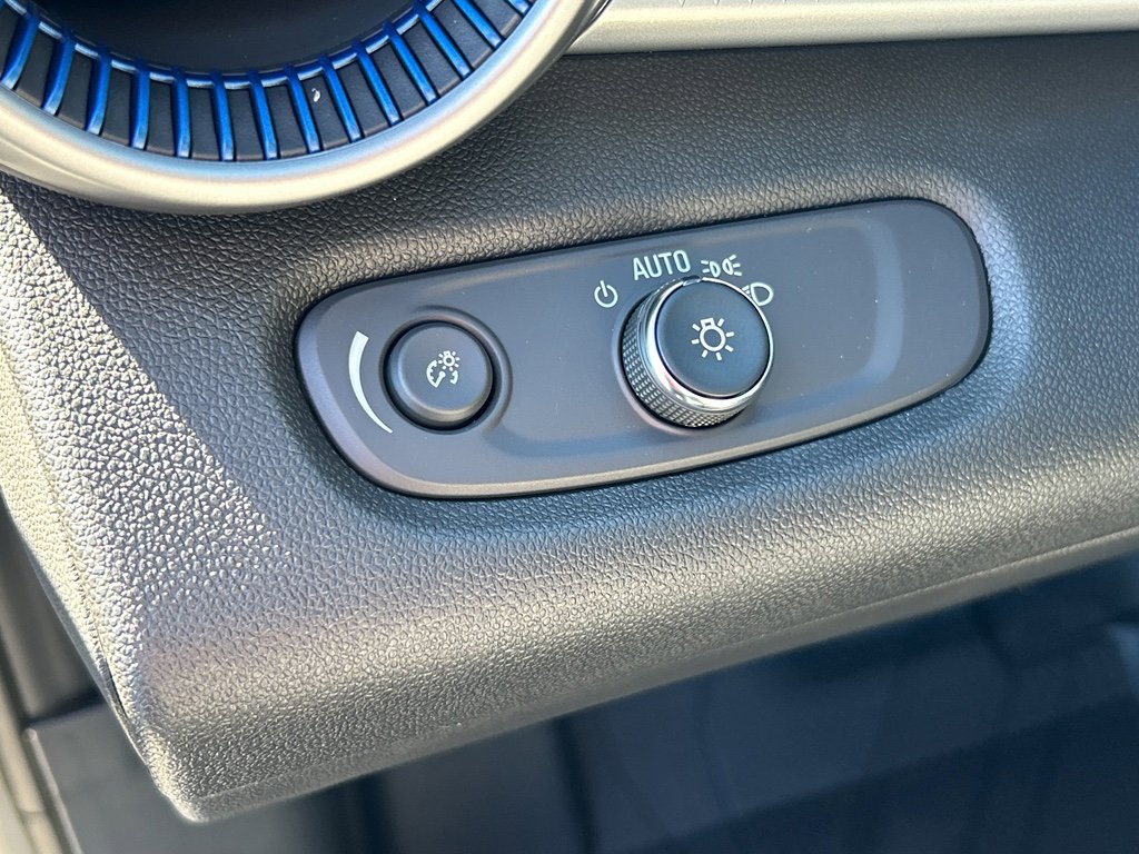 New 2026 Chevrolet Trax LS w/ LS Convenience Package image 18