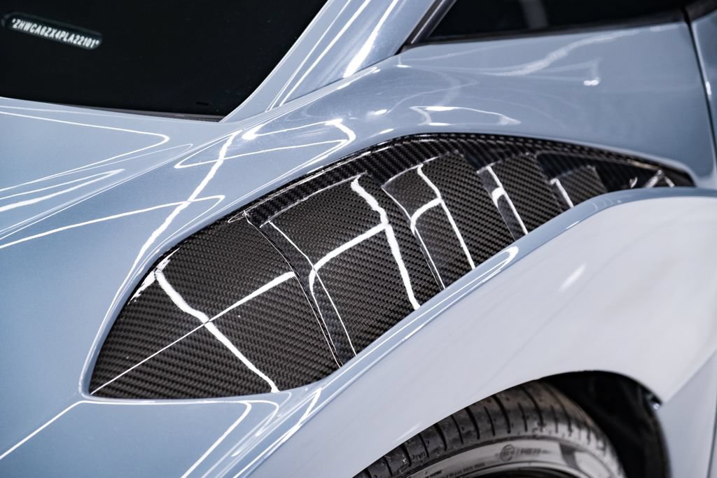 Used 2023 Lamborghini Huracan STO RWD image 9