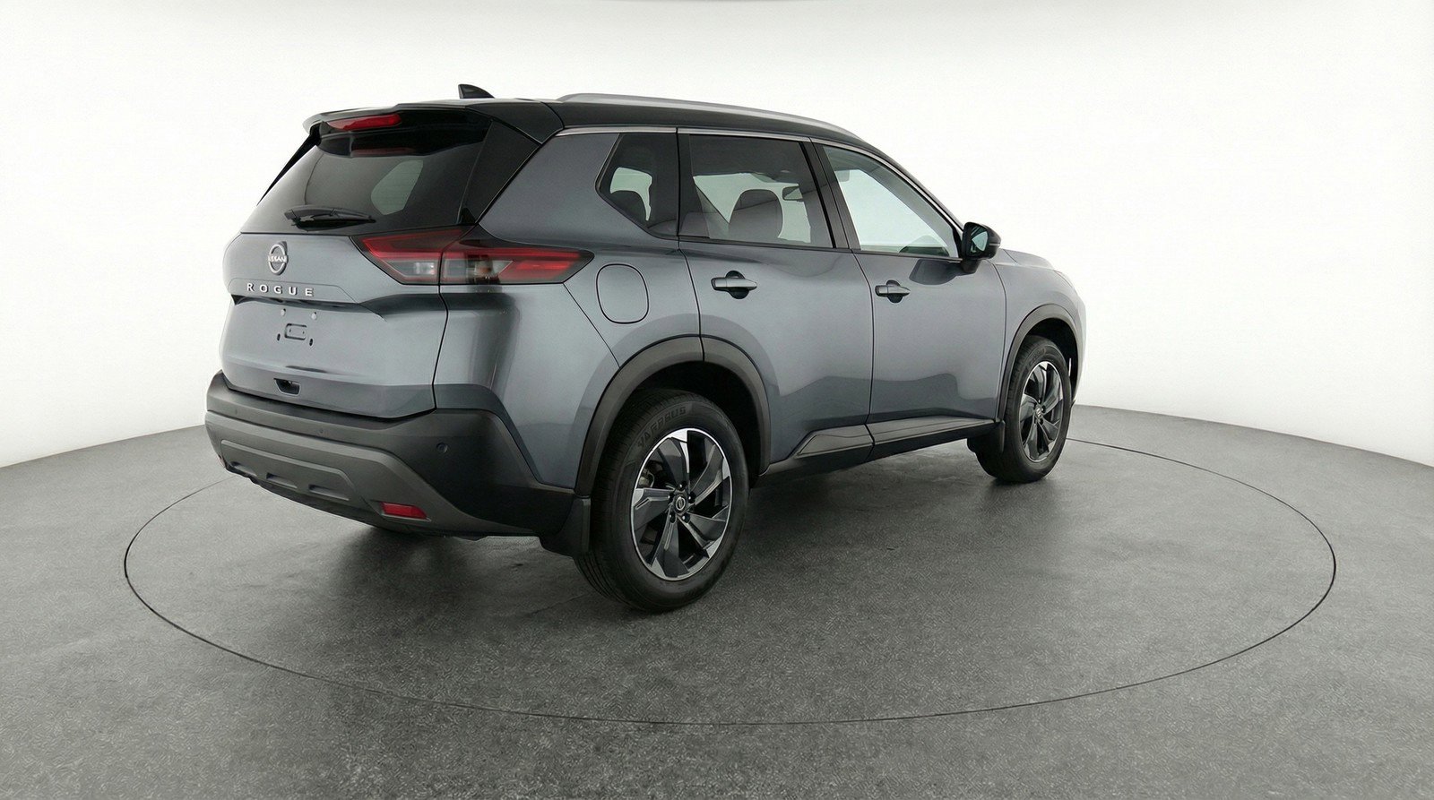 Used 2025 Nissan Rogue SV FWD image 9