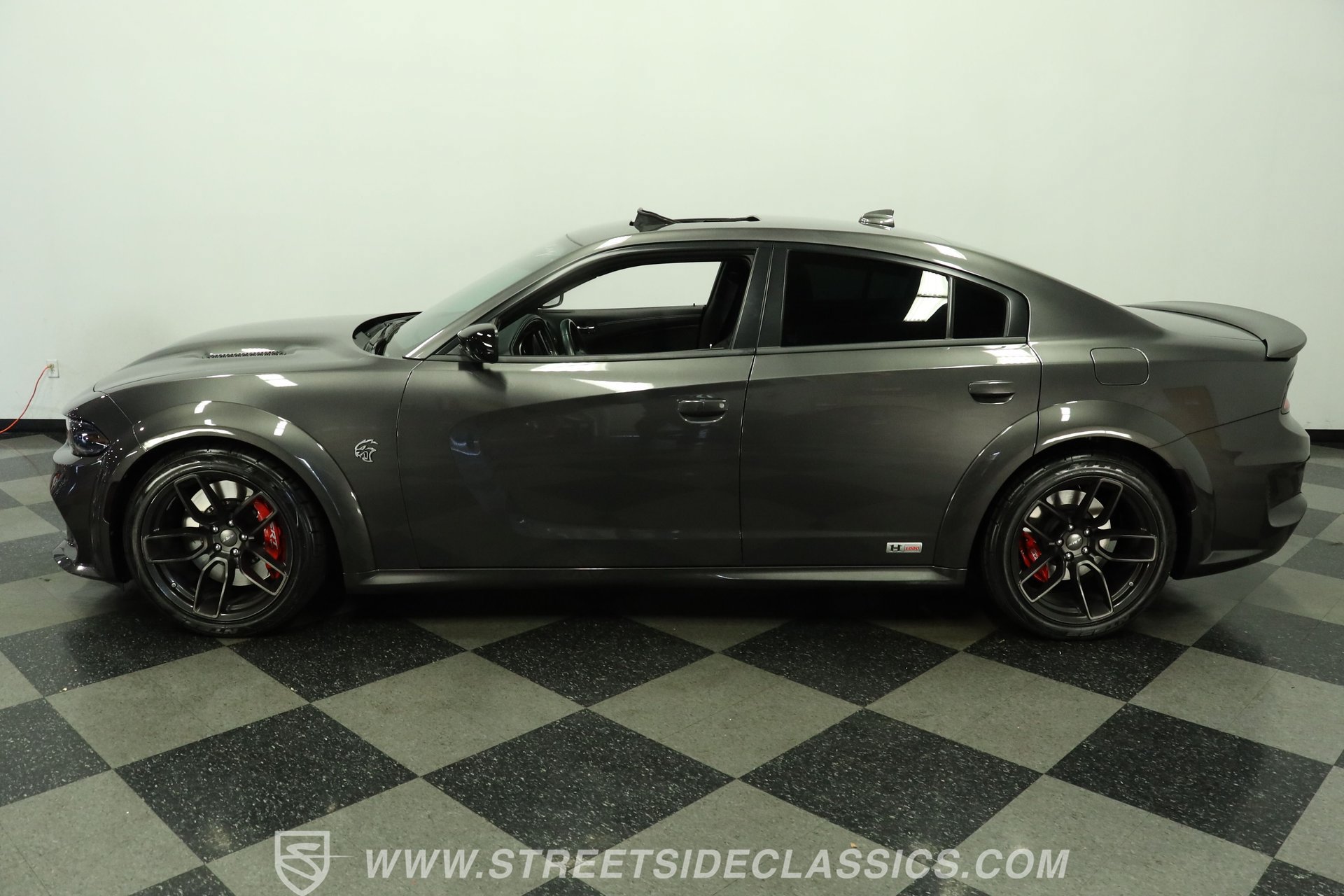Used 2023 Dodge Charger SRT Hellcat w/ Harman/Kardon Audio Group RWD image 2